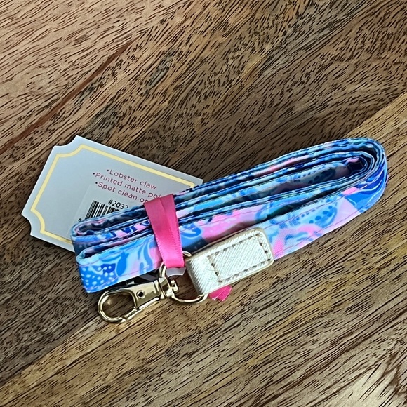 Lilly Pulitzer Lanyard keychain in Shade Seekers - Picture 1 of 1